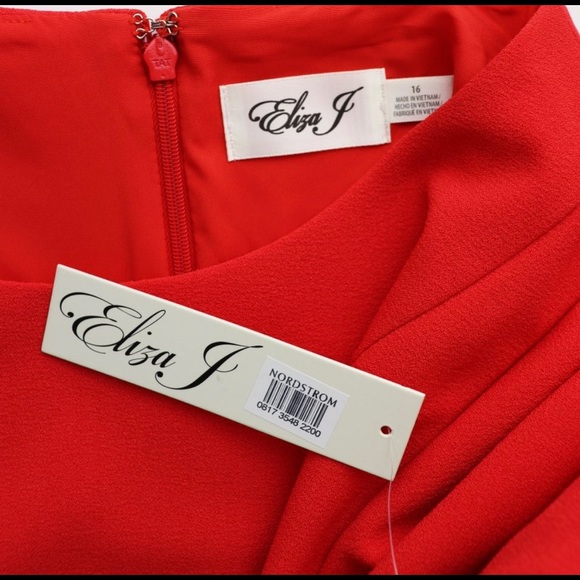 ❤️Eliza J Puff Sleeve Red Dress❤️ - Picture 5 of 6
